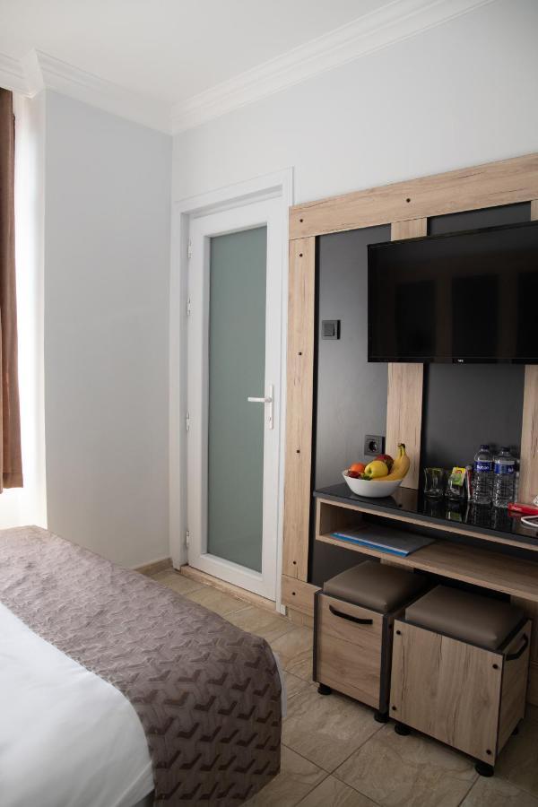 Galley Hotel Istanbul Exterior photo